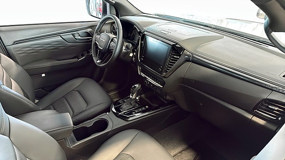 Isuzu D-max 3 of 5