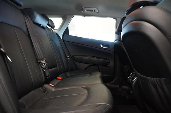 Kia Optima 13 of 21