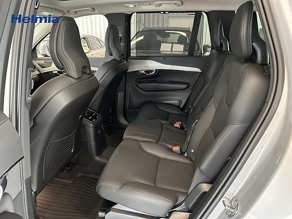 Volvo XC90 13 of 18
