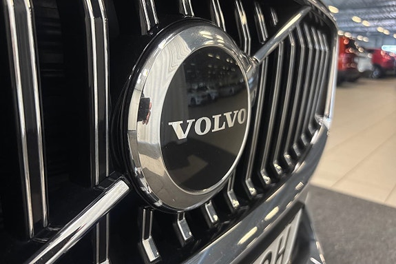 Volvo XC60 20 of 23