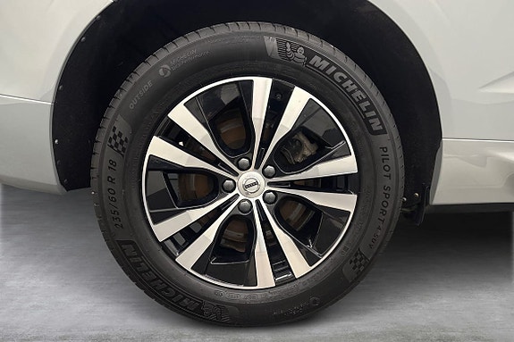 Volvo XC60 14 of 23