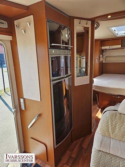 Hymer B 698 CL / Queensbed / Stort Garage / 156hk / 4250kg 10 of 21
