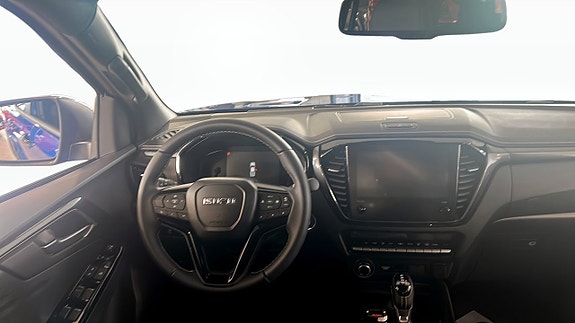 Isuzu D-max 4 of 5