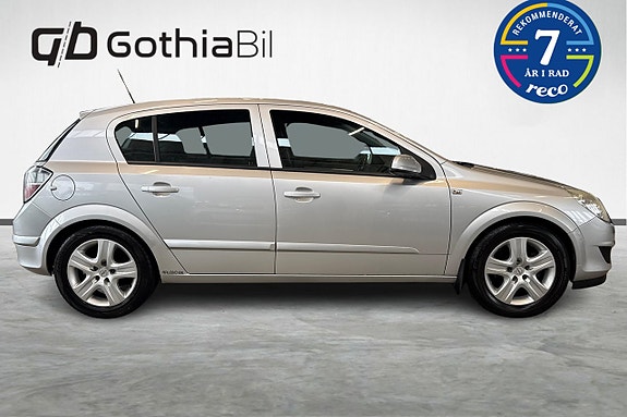 Opel Astra 4 of 5