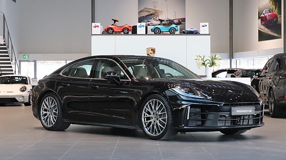 Porsche Panamera 4