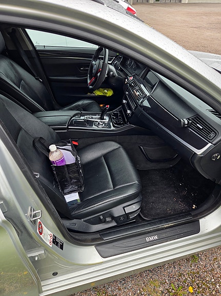 BMW 525d 3 of 7