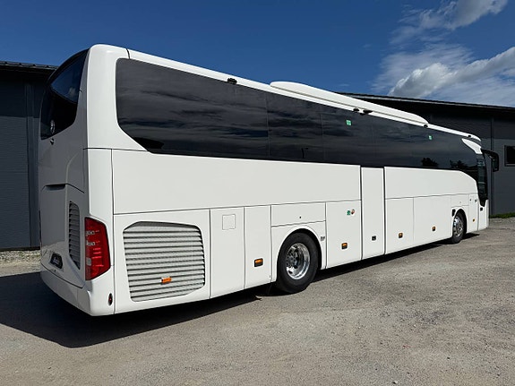 Mercedes-Benz Tourismo 2 of 4