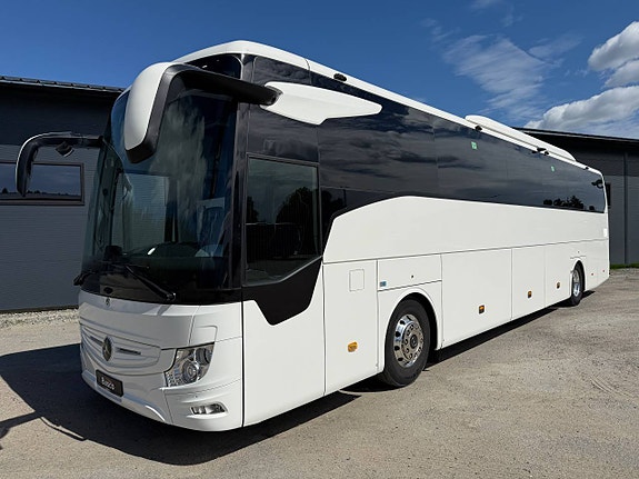 Mercedes-Benz Tourismo 3 of 4