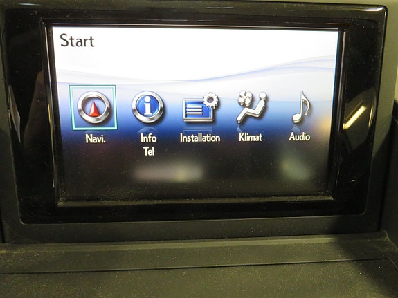 Lexus CT200h 18 of 27
