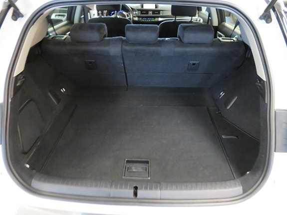 Lexus CT200h 15 of 27