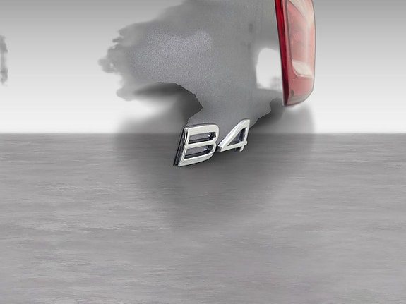 Volvo XC40 13 of 15