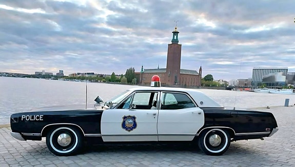 Ford LTD 2 of 5