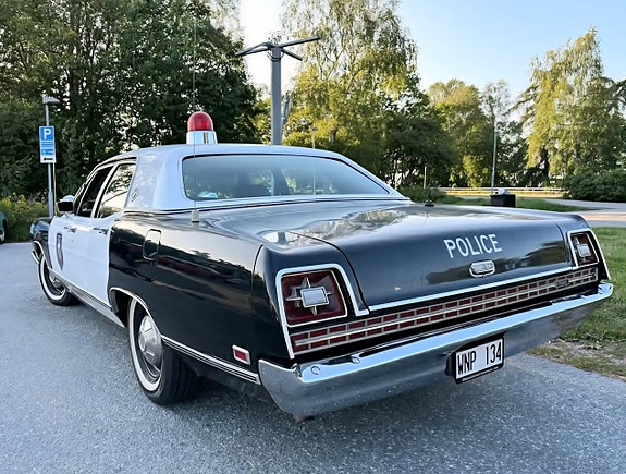 Ford LTD 3 of 5