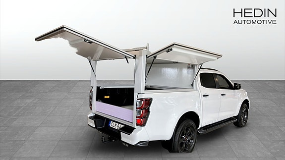 Isuzu D-max 12 of 12