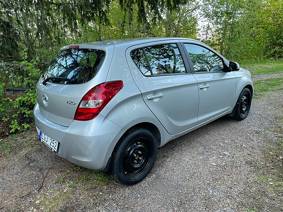 Hyundai i20 4 of 5