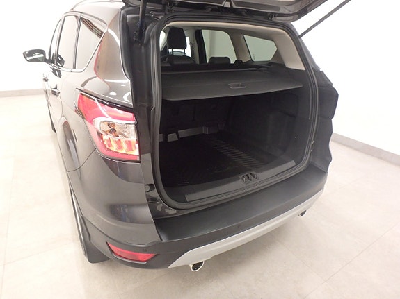 Ford Kuga 4 of 5
