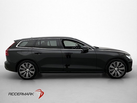 Volvo V60 2 of 5
