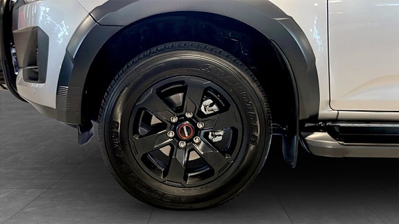 Isuzu D-max 9 of 12
