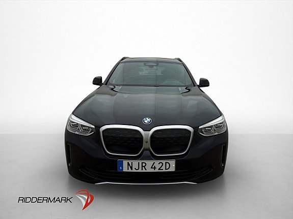 BMW iX3 3 of 5
