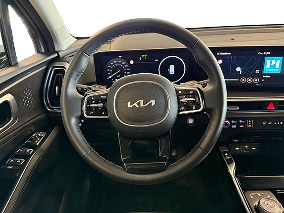 Kia Sorento 9 of 18