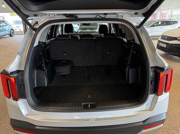 Kia Sorento 15 of 18