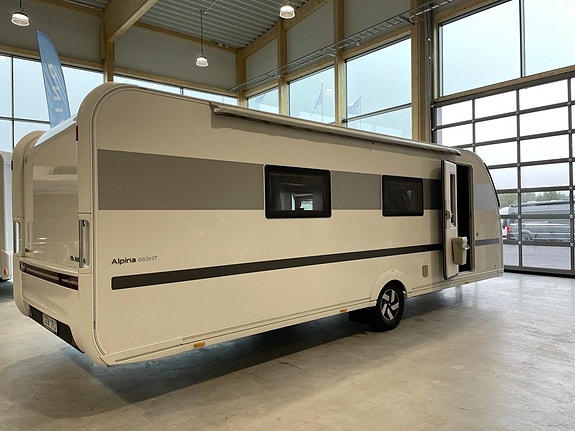 Adria Alpina 663 HT / ALDE / Markis / Frontkök / AC / Tvärställd-Queens-bed 3 of 5