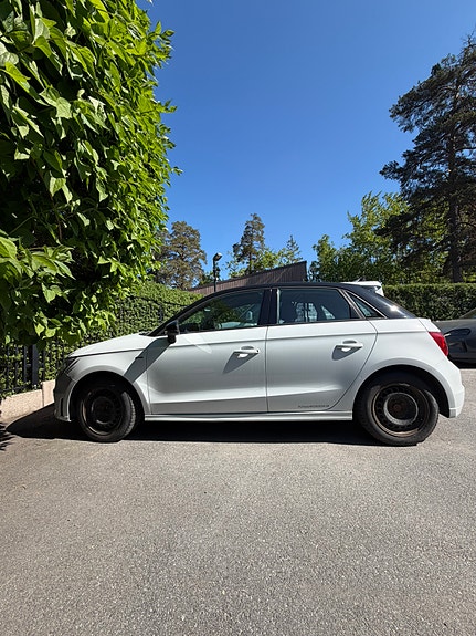 Audi A1 3 of 5