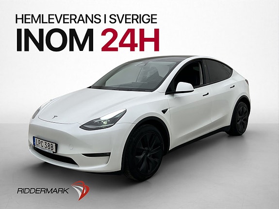 Tesla Model Y 4 of 5
