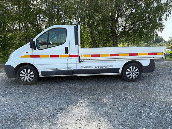 Opel Vivaro 2 of 5