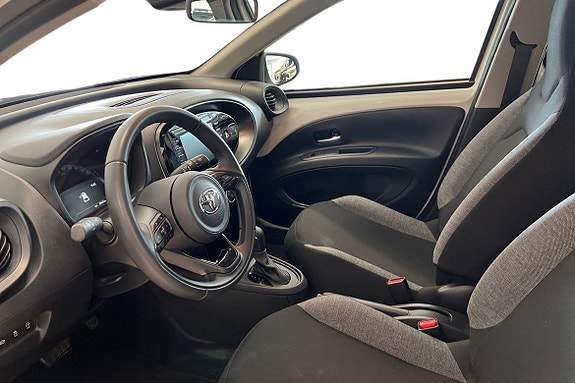 Toyota Aygo X 12 of 19