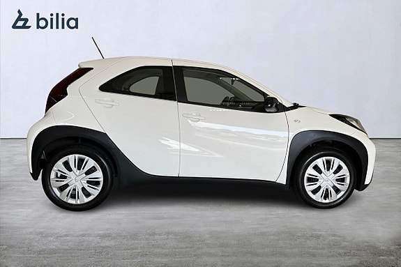Toyota Aygo X 16 of 19