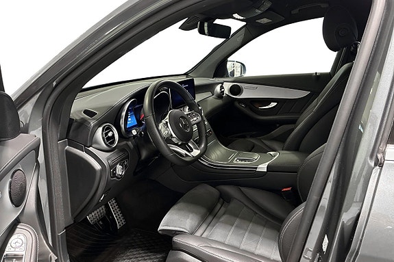 Mercedes-Benz GLC300 e 10 of 13