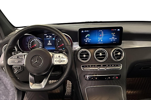 Mercedes-Benz GLC300 e 12 of 13