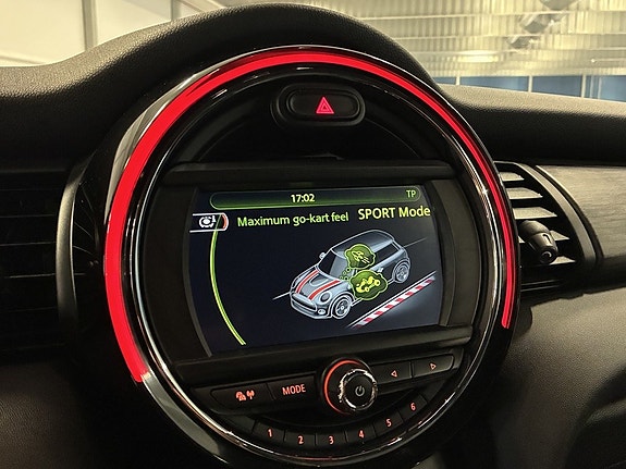 MINI Cooper S 16 of 17