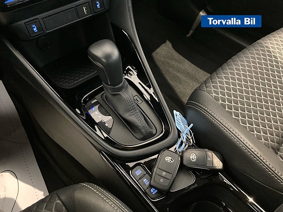 Toyota Yaris 11 of 14