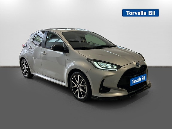 Toyota Yaris 3 of 14