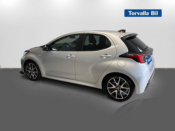 Toyota Yaris 6 of 14