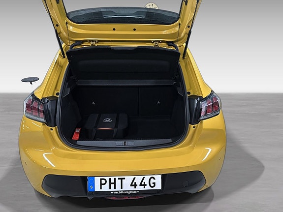 Peugeot e-208 5 of 5