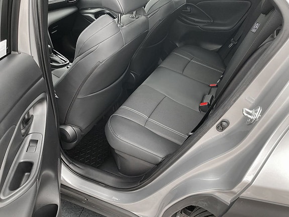 Toyota Yaris Cross 7 of 10