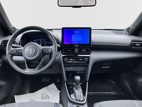 Toyota Yaris Cross 8 of 10