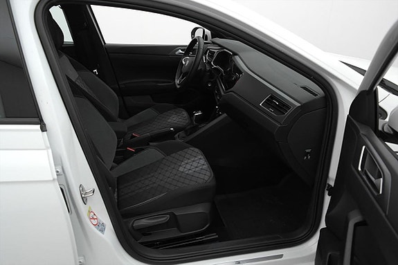 Volkswagen Taigo 19 of 23