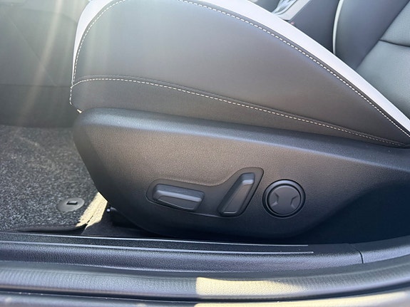Kia K4 8 of 18