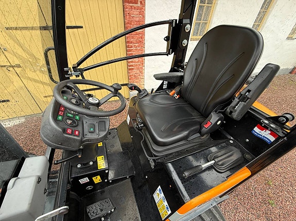 (traktor) Ny Giant G2500HD med EURO-fäste 6 of 12