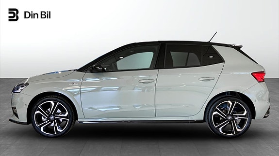 Skoda Fabia 2 of 5