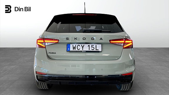 Skoda Fabia 5 of 5