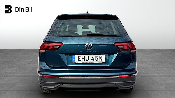 Volkswagen Tiguan 5 of 5