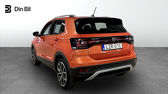 Volkswagen T-Cross 3 of 13