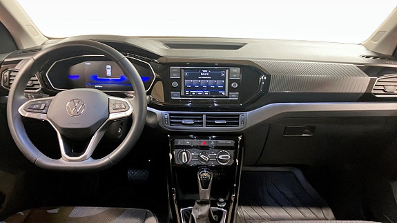 Volkswagen T-Cross 10 of 13