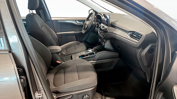Ford Kuga 3 of 5