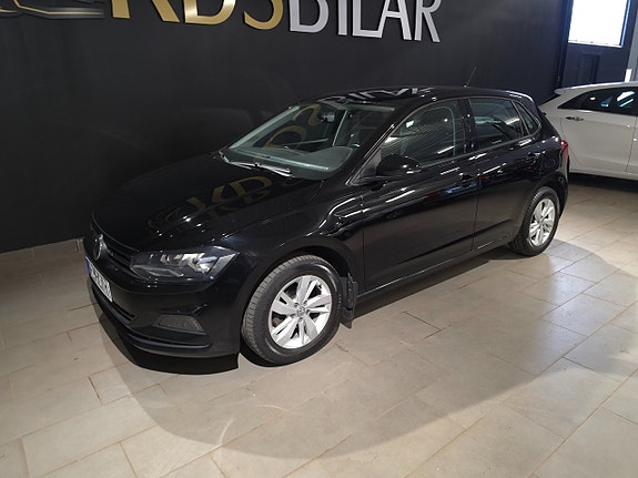 Volkswagen Polo 2 of 5